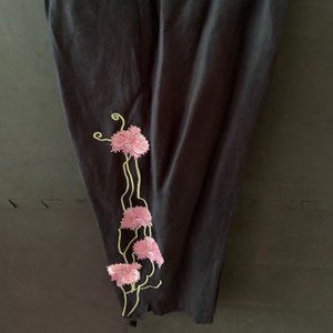 Linen/cotton pants with beautiful orchid embroidery